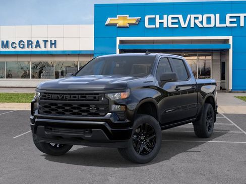 New 2026 Chevrolet Silverado 1500 Custom w/ LPO, Dark Essentials Package AWD/4WD image 7