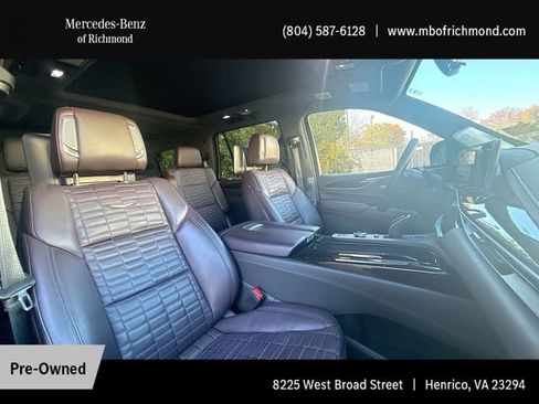 Used 2023 Cadillac Escalade Premium Luxury Platinum image 14