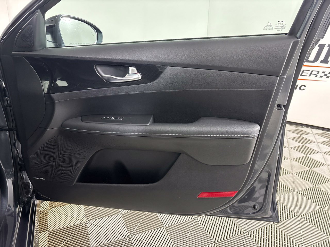 Used 2024 Kia Forte GT-Line w/ GT-Line Premium Package FWD image 30
