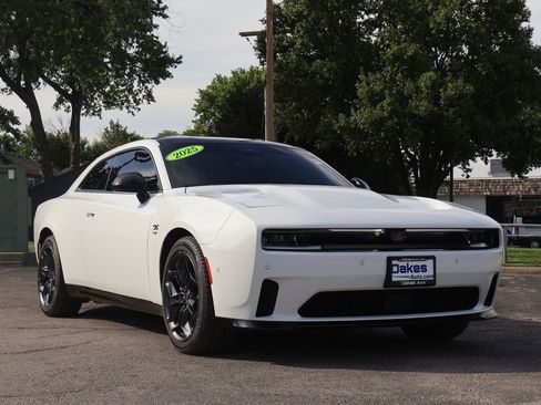 Used 2025 Dodge Charger Daytona R/T w/ Quick Order Package 25M R/T AWD/4WD image 1