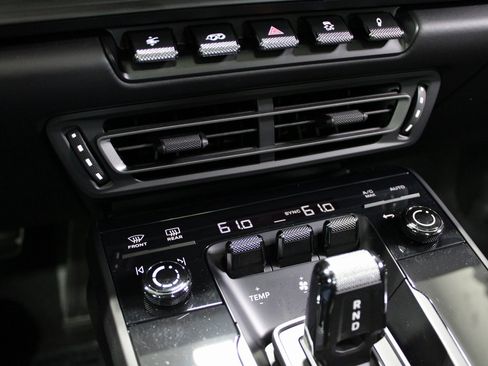 Certified 2024 Porsche 911 Carrera 4 GTS image 31