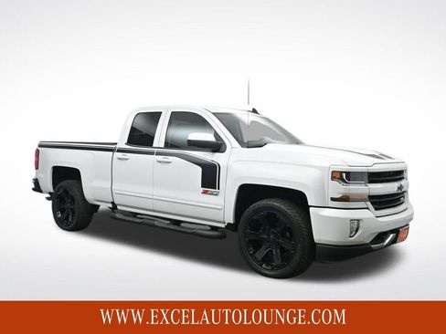 Used 2018 Chevrolet Silverado 1500 LT w/ Rally 2 Edition image 8