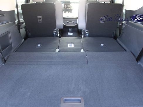 New 2026 Ford Expedition Active image 6