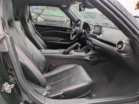 Used 2018 MAZDA MX-5 Miata RF Grand Touring image 19