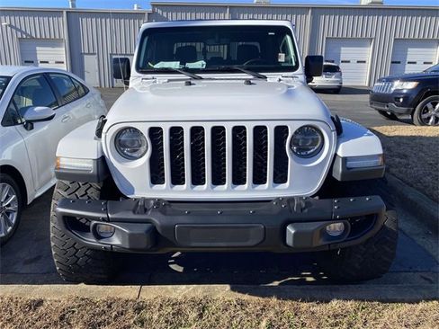 Used 2021 Jeep Gladiator Sport image 2