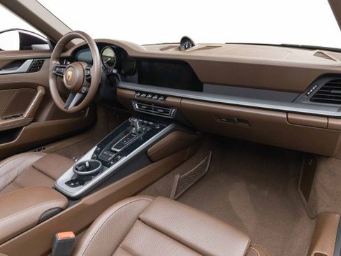 Used 2021 Porsche 911 Targa 4S w/ Premium Package AWD/4WD image 3