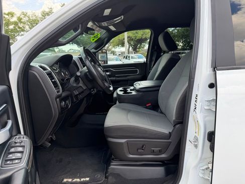 Used 2024 RAM 3500 Big Horn image 19