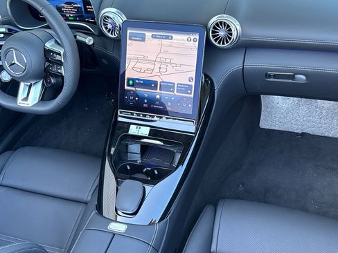 New 2025 Mercedes-Benz SL 63 AMG S e Performance 4MATIC image 15