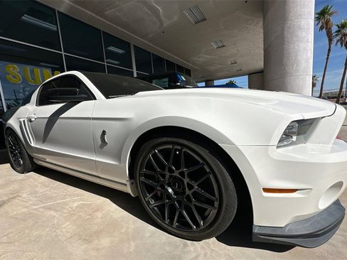 Used 2013 Ford Mustang Shelby GT500 image 3