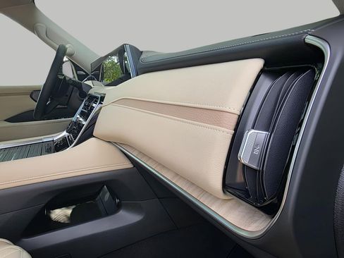 New 2026 Nissan Armada Platinum AWD/4WD image 21