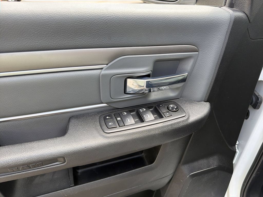 Used 2023 RAM 1500 Classic SLT w/ Electronics Group AWD/4WD image 15