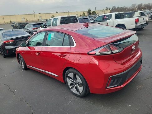 Used 2020 Hyundai Ioniq SEL image 7