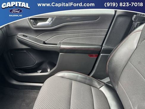 Certified 2024 Ford Escape ST-Line w/ Tech Pack #1 AWD/4WD image 29