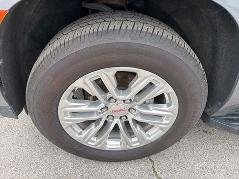 Used 2022 GMC Yukon SLT image 10