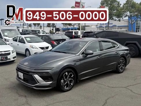 Used 2025 Hyundai Sonata SEL FWD image 1