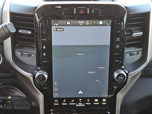 Used 2023 RAM 3500 Laramie image 13