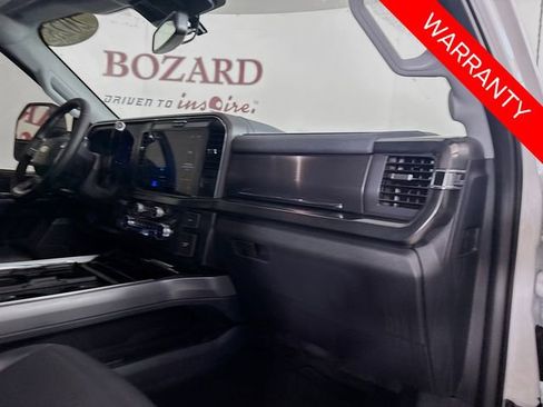 Certified 2025 Ford F250 Lariat w/ FX4 Off-Road Package image 30
