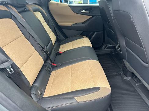 New 2026 Chevrolet Equinox ACTIV w/ Convenience Package III FWD image 16