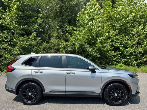 Used 2023 Honda CR-V EX image 5