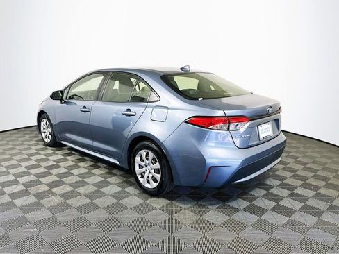 Used 2021 Toyota Corolla LE w/ Carpet Mat Package (TMS) image 6