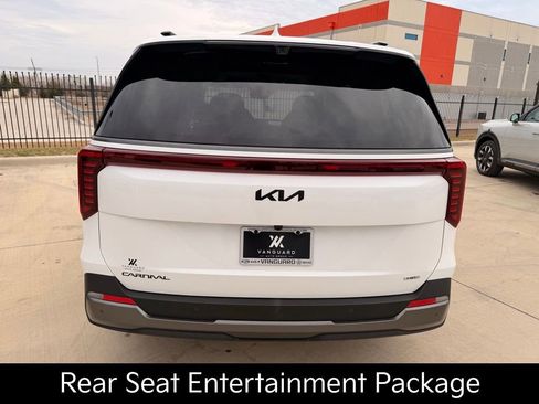 New 2026 Kia Carnival SX Prestige image 3