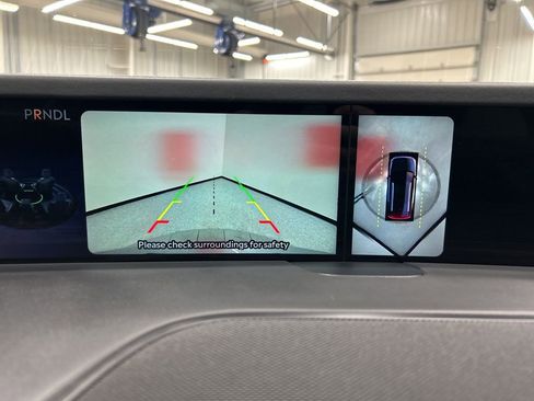 Certified 2024 Lincoln Nautilus Reserve w/ Equipment Group 202A image 17