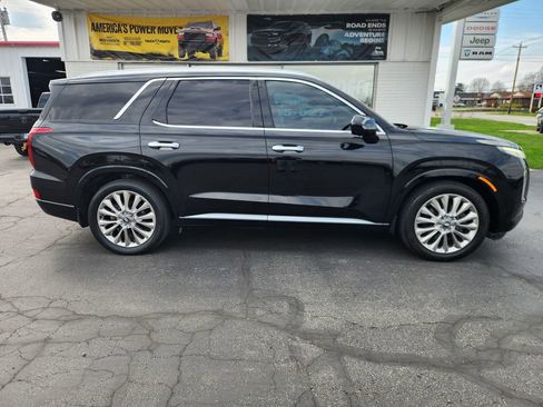 Used 2020 Hyundai Palisade Limited FWD image 2