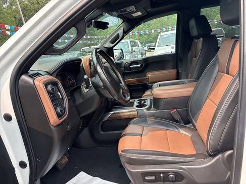 Used 2022 Chevrolet Silverado 1500 High Country w/ Technology Package AWD/4WD image 8