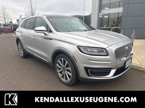 Used 2019 Lincoln Nautilus Select image 1