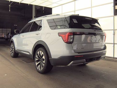 Used 2026 Ford Explorer Platinum w/ LUX Leather Package AWD/4WD image 4