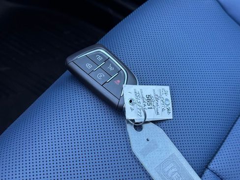 New 2026 Cadillac Optiq Sport 2 image 33