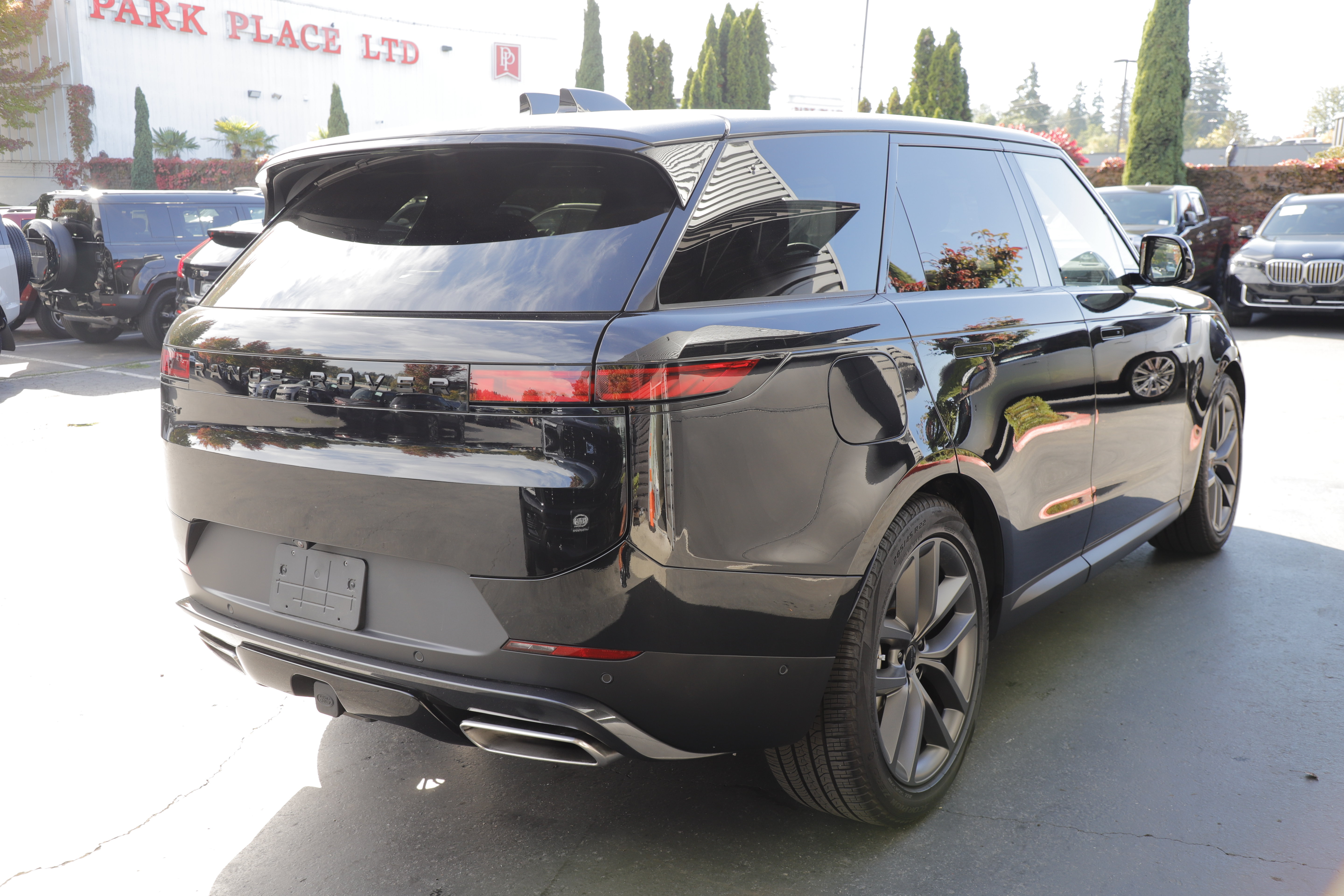 Certified 2026 Land Rover Range Rover Sport SE AWD/4WD image 9