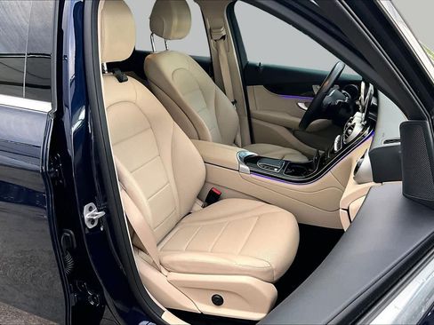 Certified 2022 Mercedes-Benz GLC 300 image 9