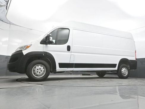 Used 2023 RAM ProMaster 2500 FWD image 32