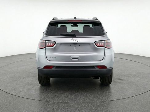 Used 2025 Jeep Compass Limited AWD/4WD image 7