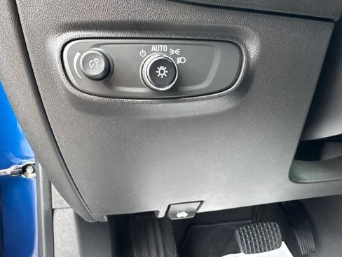 Used 2022 Chevrolet Equinox LT AWD/4WD image 25