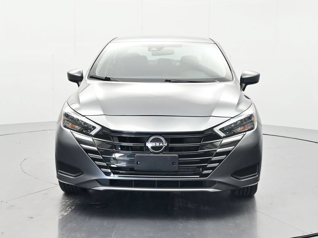 Used 2025 Nissan Versa SV FWD image 2