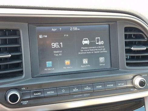 Used 2019 Hyundai Elantra SEL image 13