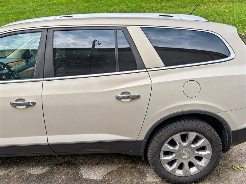 Used 2010 Buick Enclave CXL w/ Trailering Provision Package AWD/4WD image 25