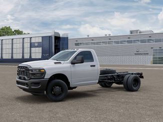 New 2025 RAM 3500 Tradesman AWD/4WD video 2