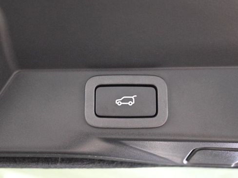 Used 2022 Land Rover Range Rover Sport HSE Dynamic image 17