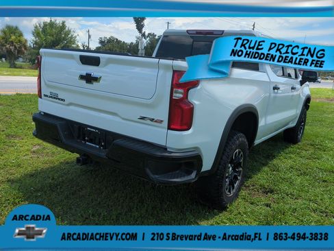 Used 2023 Chevrolet Silverado 1500 ZR2 AWD/4WD image 4