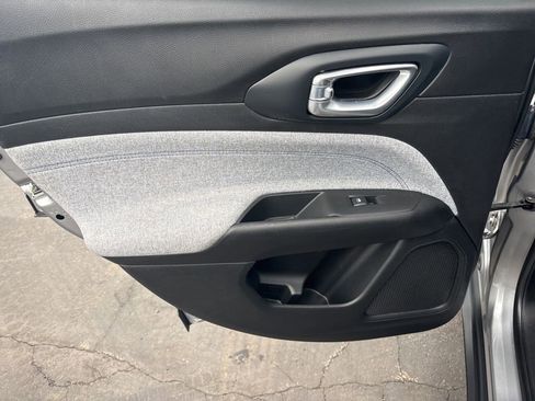 Used 2022 Jeep Compass Latitude w/ Convenience Group image 27