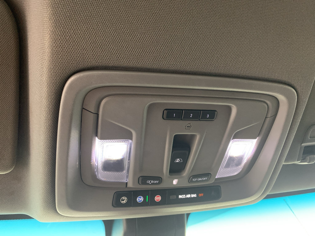 Used 2022 GMC Sierra 1500 SLT AWD/4WD image 24