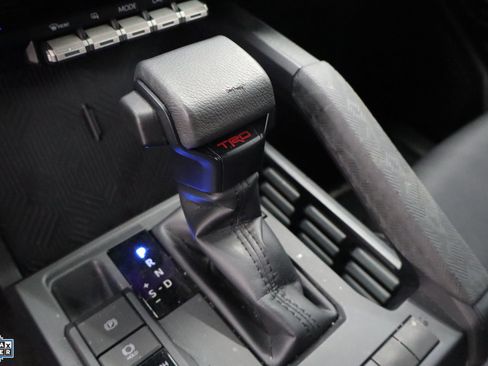 Used 2025 Toyota Tacoma TRD Off-Road AWD/4WD image 21