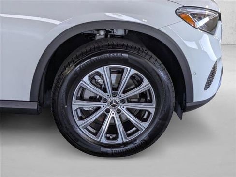 Certified 2026 Mercedes-Benz GLC 300 image 24