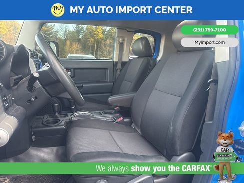 Used 2007 Toyota FJ Cruiser 4WD image 7