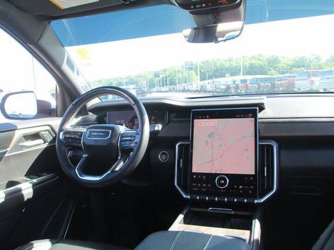 Used 2024 GMC Acadia Denali w/ Super Cruise Package AWD/4WD image 28