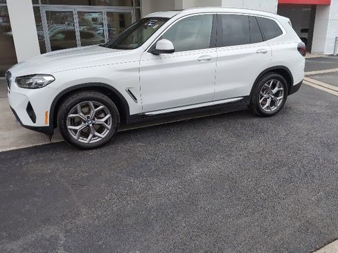 Used 2023 BMW X3 xDrive30i w/ Premium Package image 5