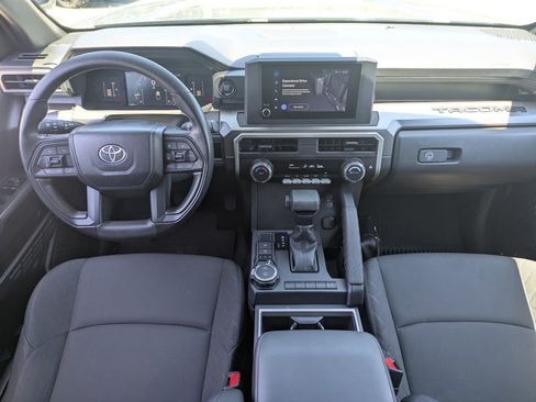 Used 2024 Toyota Tacoma SR5 AWD/4WD image 17